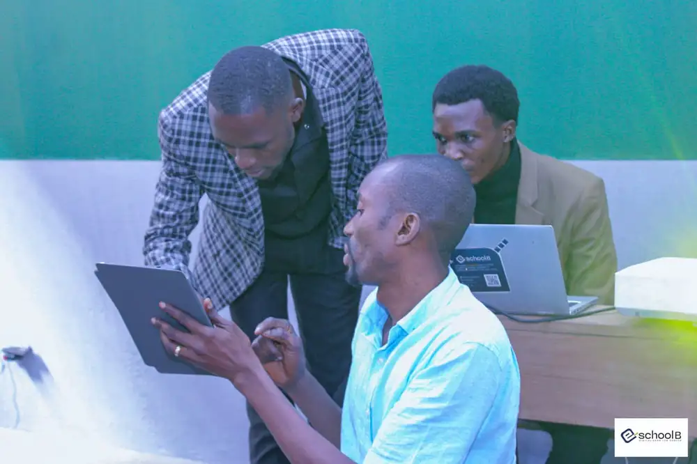 Accompagnement individuel d'un enseignant sur tablette